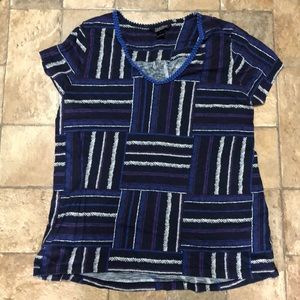 Adorable Lucky Brand top!